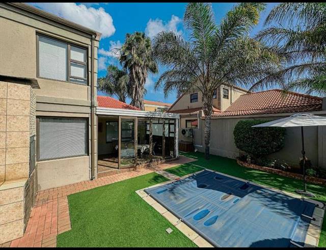 3 BEDROOM CLUSTER FOR SALE IN GLEN MARAIS